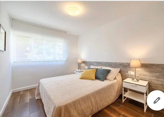 Beautiful In Center Apartment